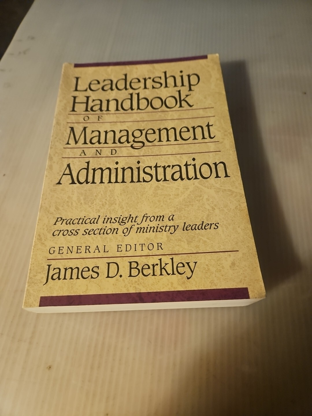 Vintage 1997 „Leadership Handbook of Management & Administration“ James Berkley