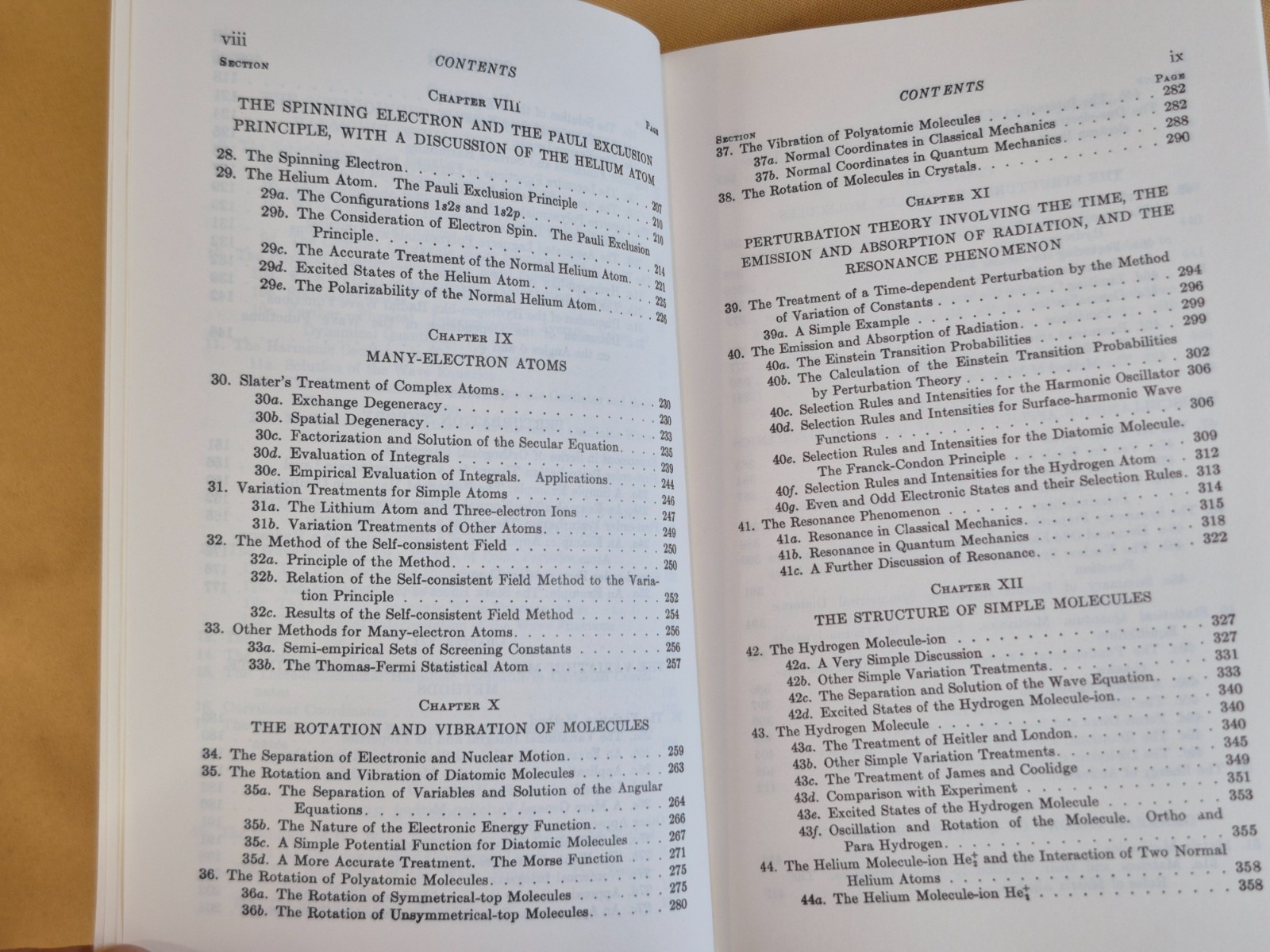 Fine Condition – Introduction to Quantum Mechanics – Linus Pauling – Dover Trade
