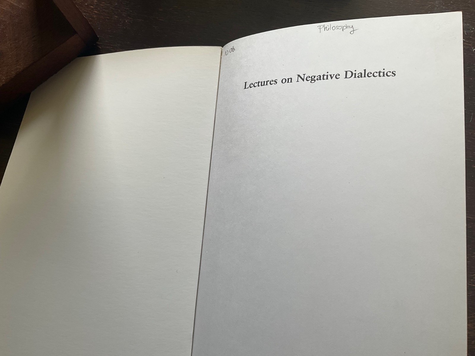 Theodor W. Adorno Lectures on Negative Dialectics