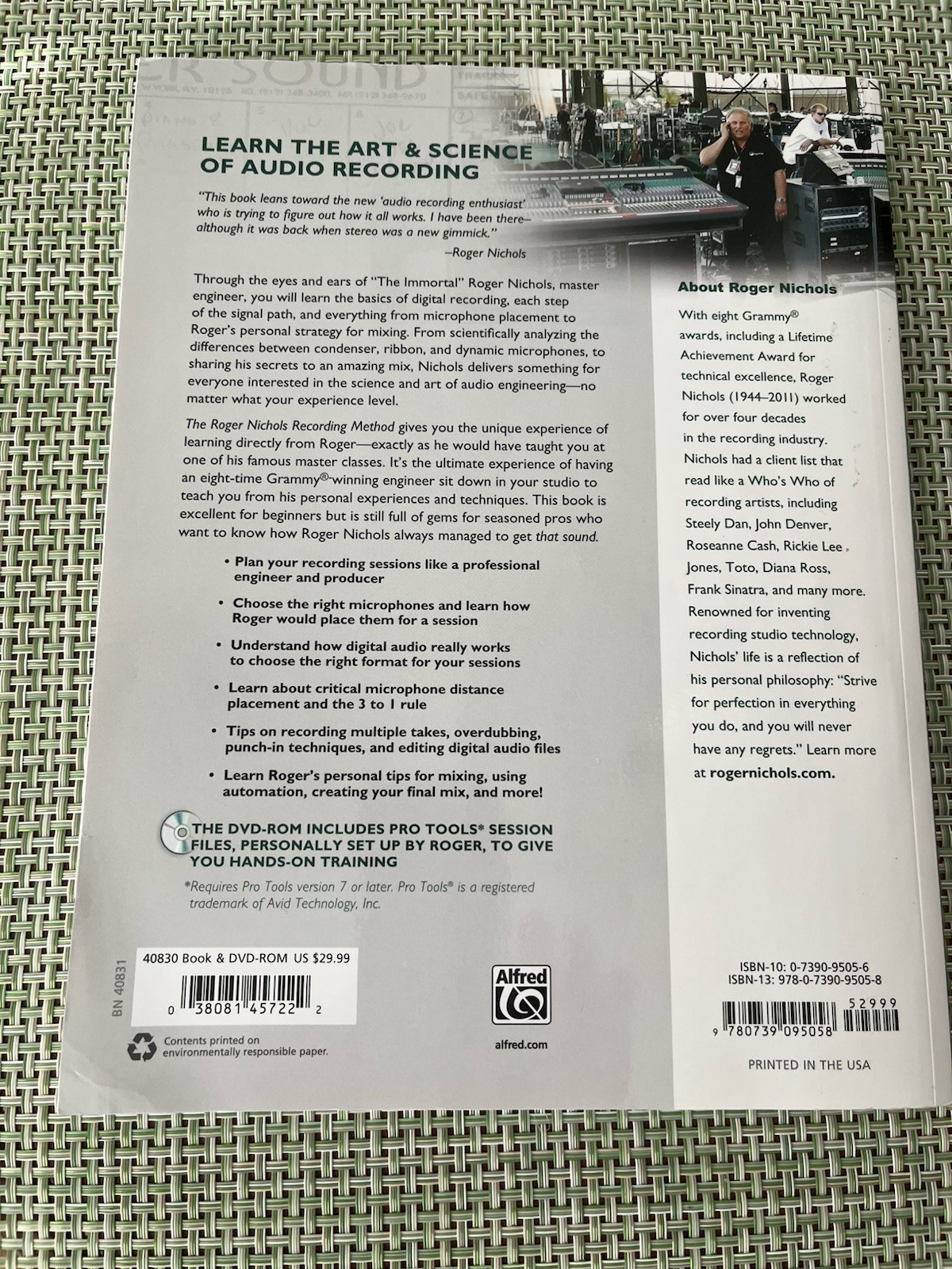 Roger Nichols Recording Method : A Primer for the 21st Century Audio Engineer