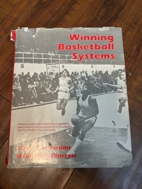 RARE Winning Basketball Systems Jerry Tarkanian UNLV Coaching Book 1981