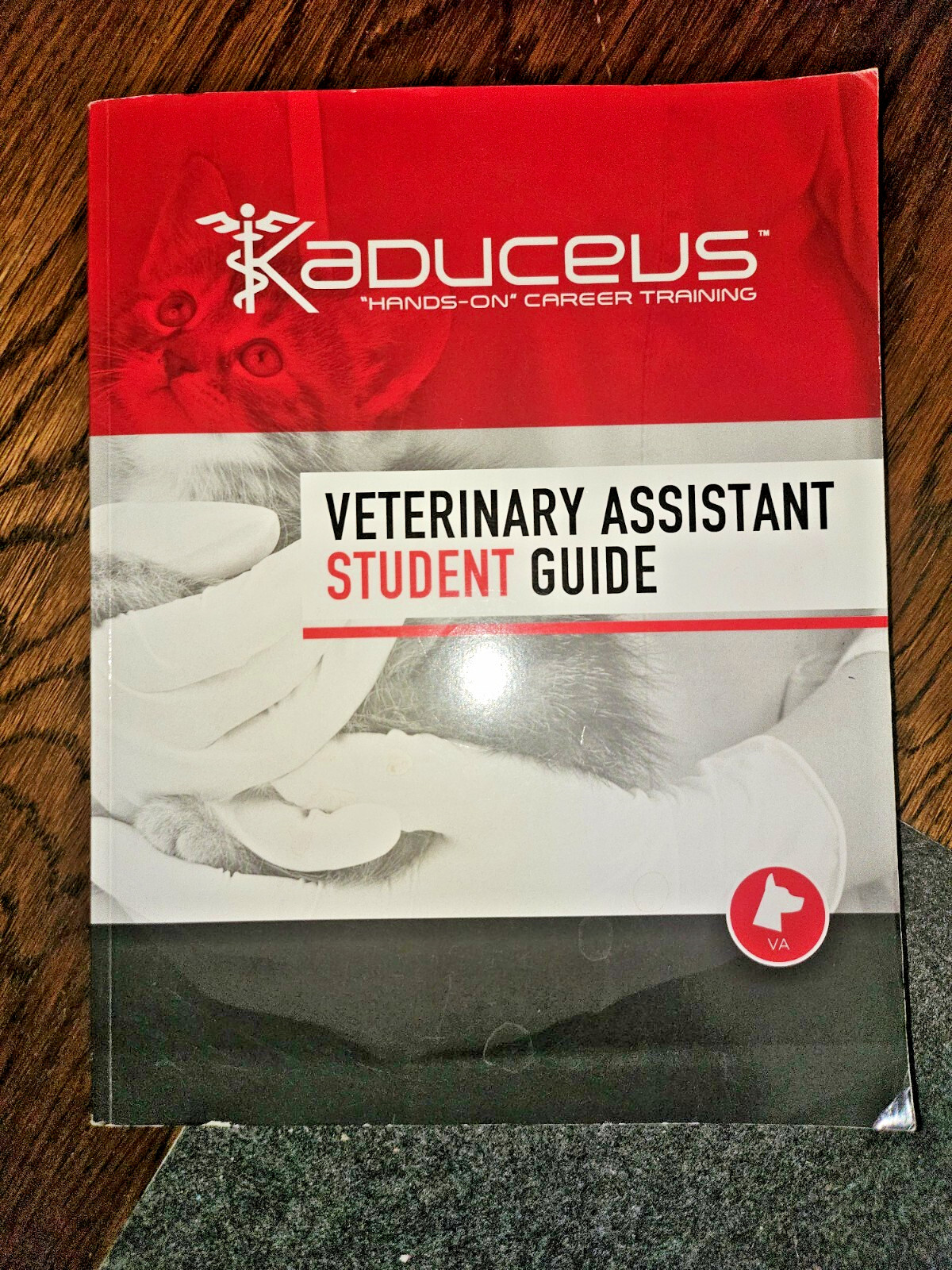 Kaduceus: veterinary assistant student guide 2020