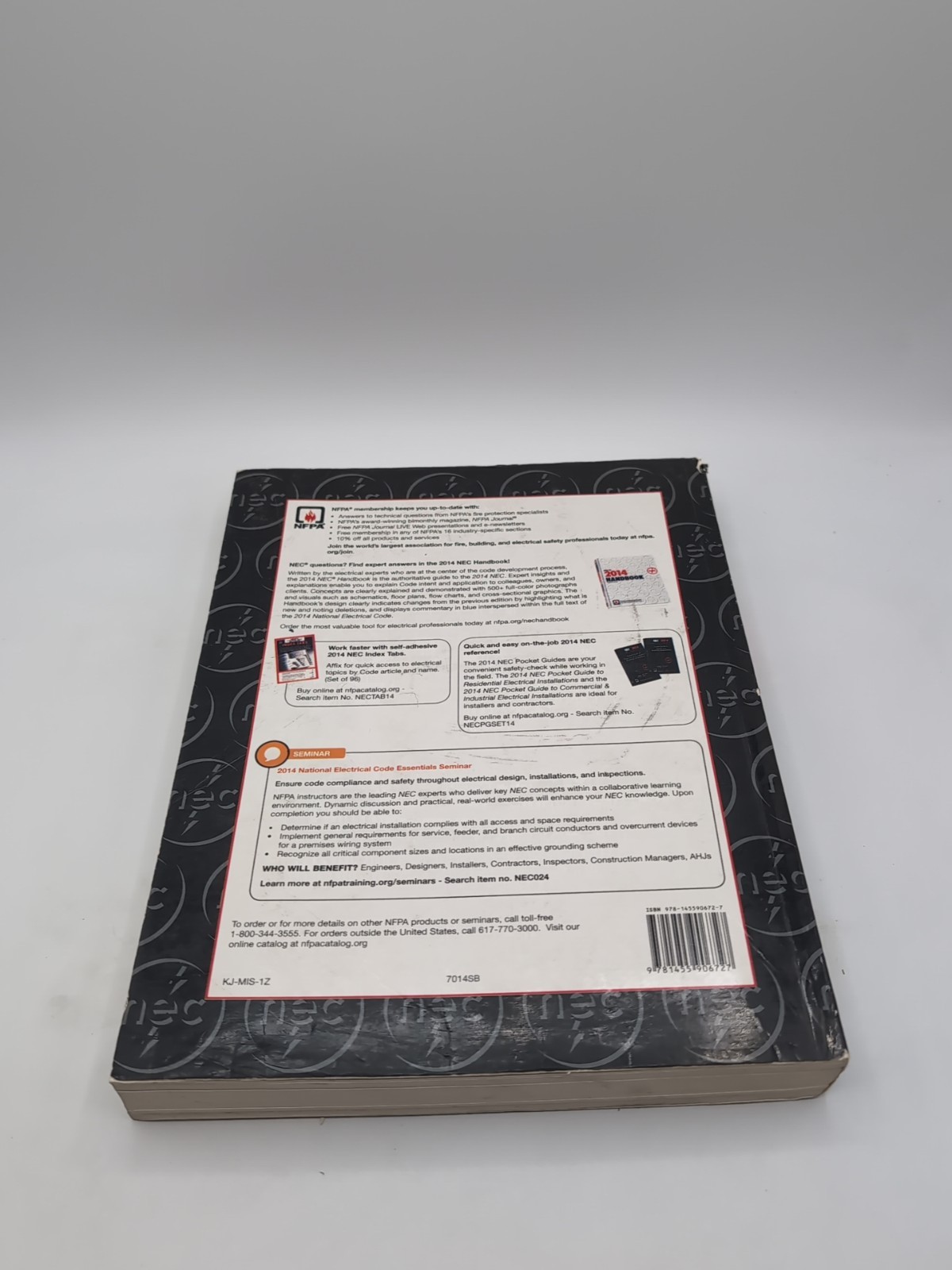 NFPA 70, National Electrical Code : 2014 Edition by National Fire Protection…
