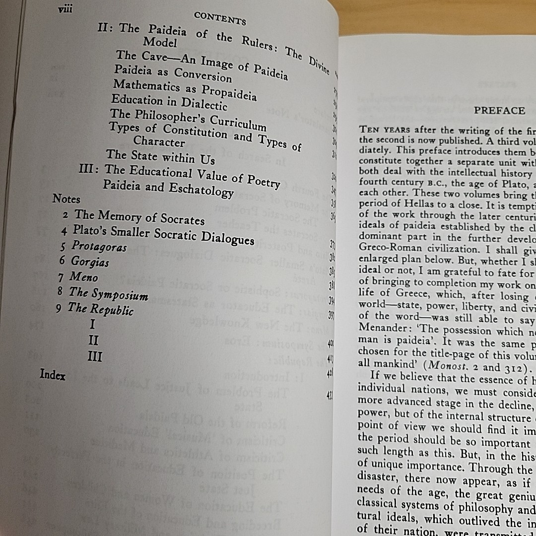 Paideia the Ideals of Greek Culture Volume 2 In Search of the Divine Center