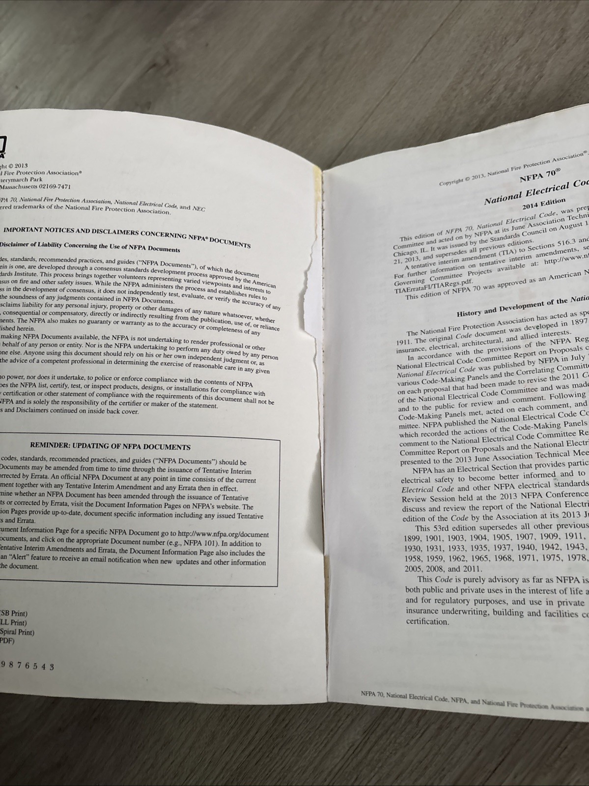 NFPA 70, National Electrical Code : 2014 Edition by National Fire Protection…